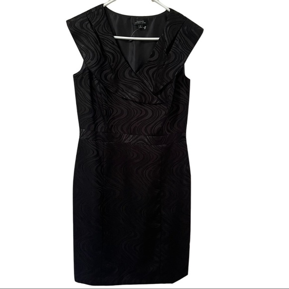 Tahari  Arthur S. Levine Size 6 Black Dress Women Soft Draped Neck line NWOT - Picture 1 of 16